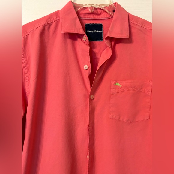 Tommy Bahama Medium 100% Cotton Men’s Salmon Pink Button Down Shirt - Picture 5 of 13